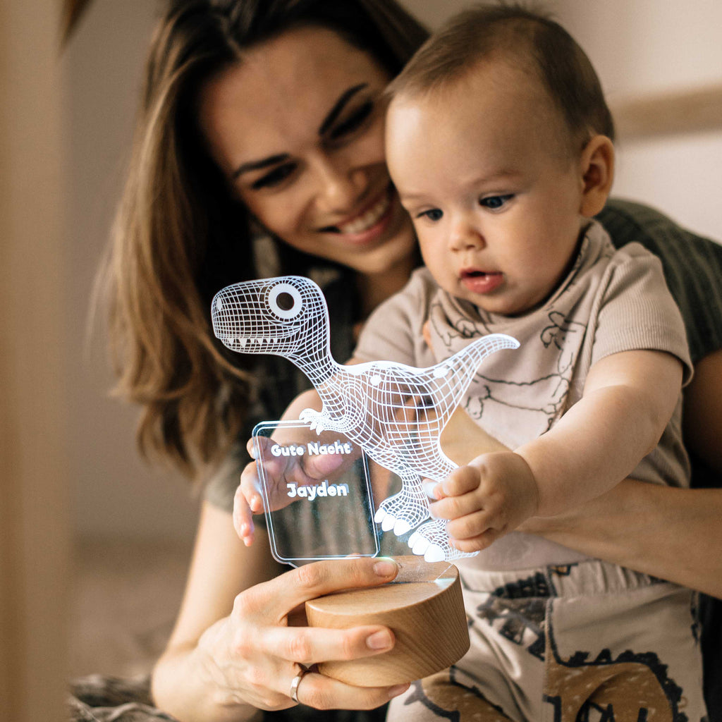 Personalisierte Geschenke zur Geburt – Baby Nachtlicht für Jungen und Mädchen, liebevoll gestaltet und individuell graviert