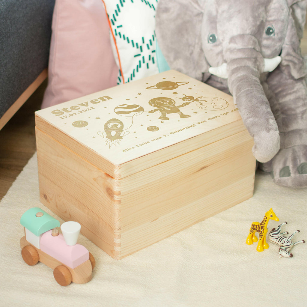 Holzkiste mit Gravur - Personalisiert - Weltall Motiv - Natur.