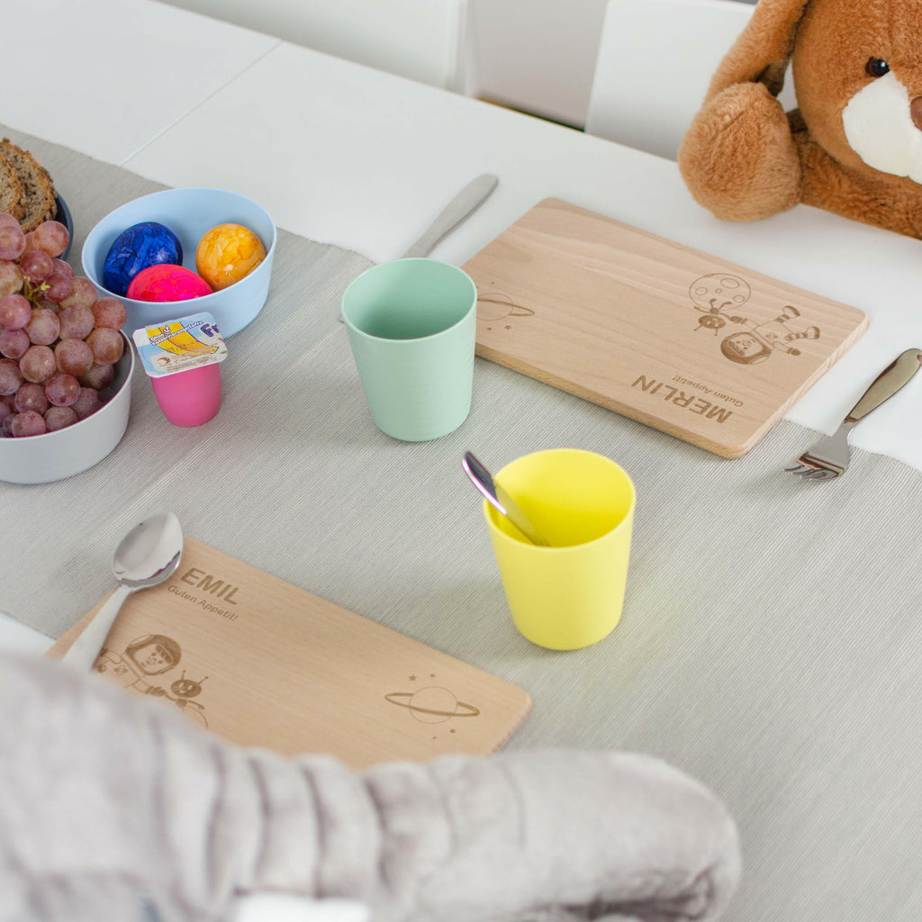 Frühstücksbrettchen für Kinder mit Gravur - Personalisiert mit Namen - Weltall - Image 4