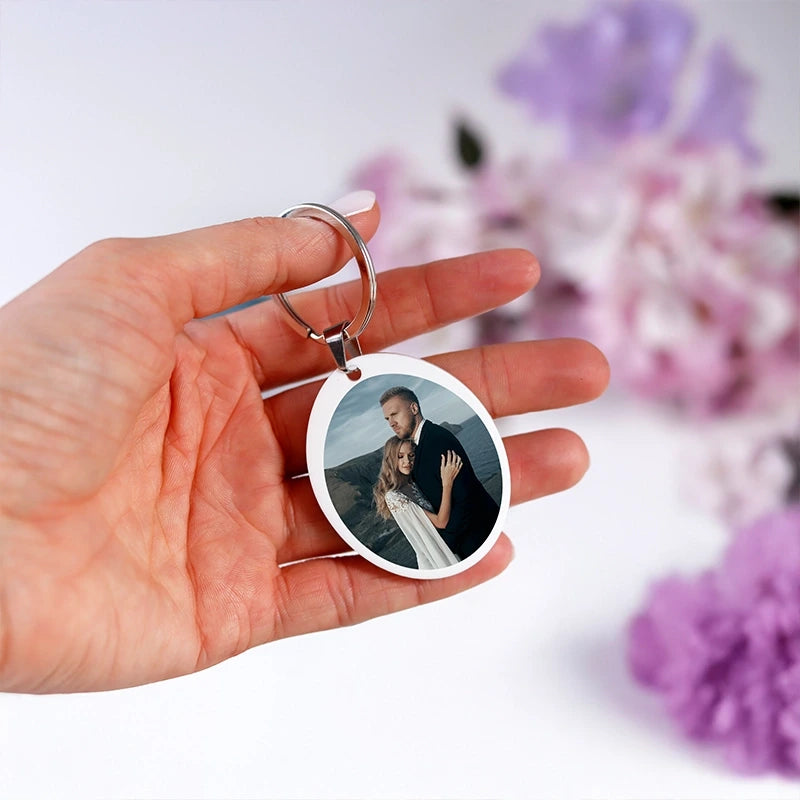 Personalisierter Schlüsselanhänger mit Foto & Wunschtext als Gastgeschenk zur Hochzeit | Oval, Acrylglas - Image 5