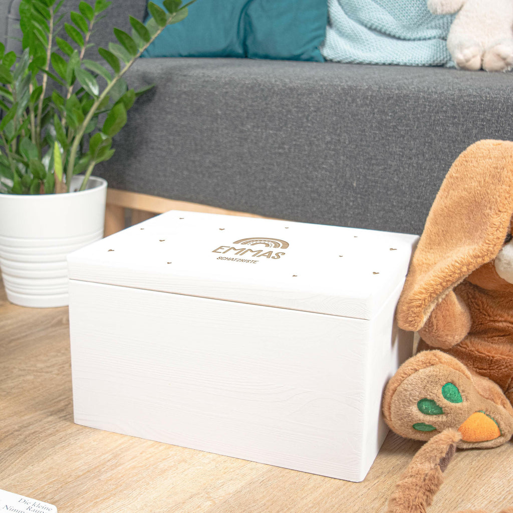 Baby Geschenk Erinnerungsbox - Regenbogen & Herzen - Holzbox Weiß Personalisiert, FSC® | Memory Box zur Geburt - Kiste aus Holz M | L | XL.