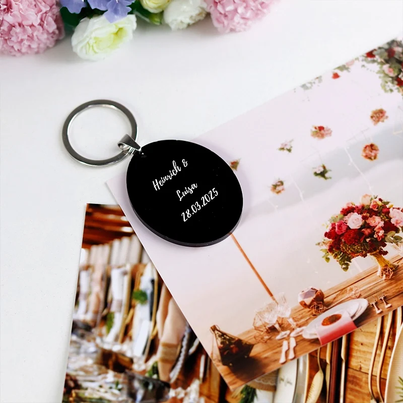Personalisierter Schlüsselanhänger mit Foto & Wunschtext als Gastgeschenk zur Hochzeit | Oval, Acrylglas - Image 10