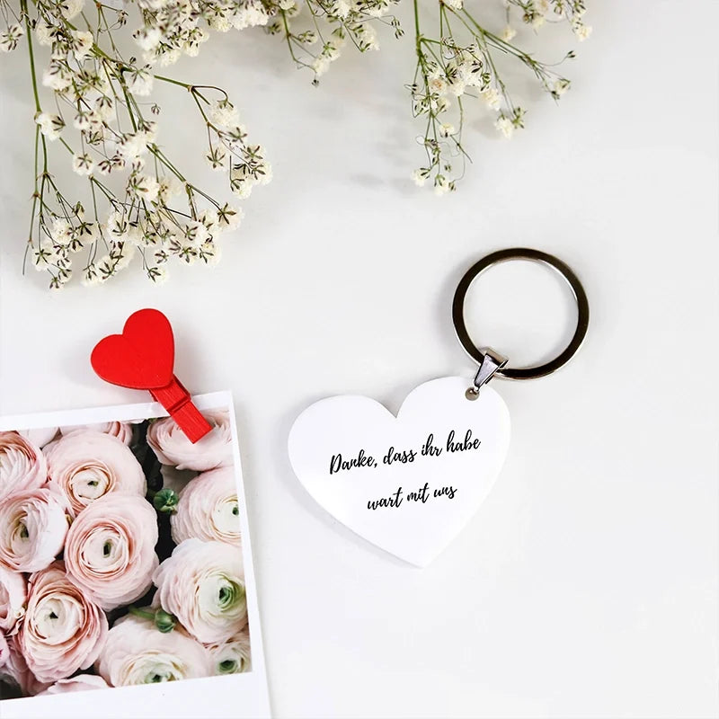 Personalisierter Schlüsselanhänger mit Foto & Widmung als Gastgeschenk zur Hochzeit | Herzform, Acrylglas - Image 10