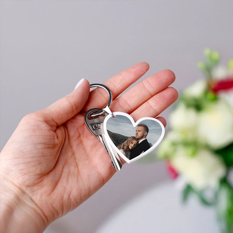 Personalisierter Schlüsselanhänger mit Foto & Widmung als Gastgeschenk zur Hochzeit | Herzform, Acrylglas - Image 8