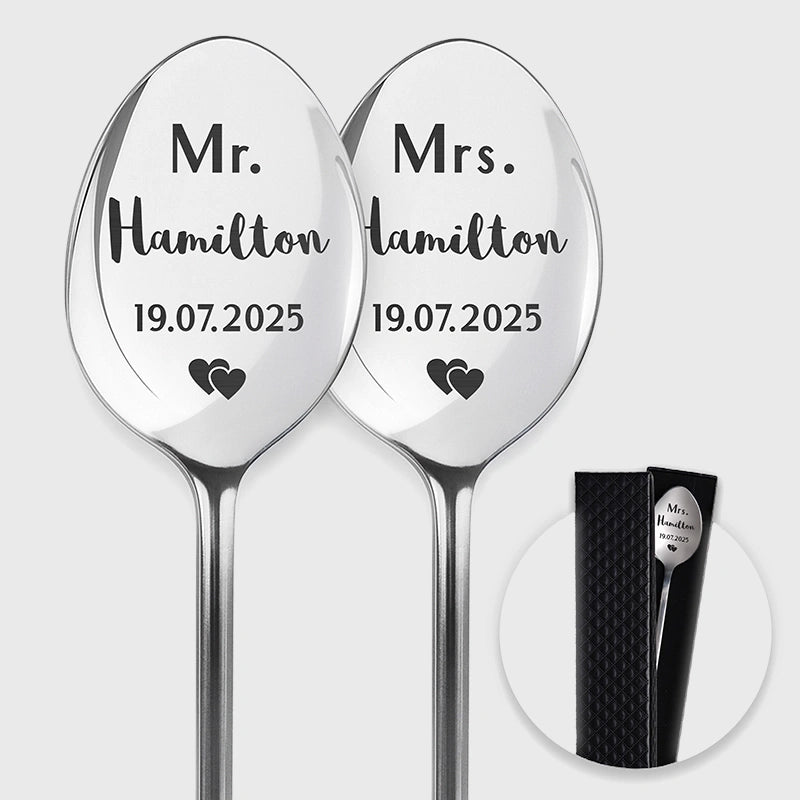 Dessertlöffel mit Gravur zur Hochzeit - 2er‑Set Kaffeelöffel Personalisiert als Geschenke - Mr & Mrs - Image 1