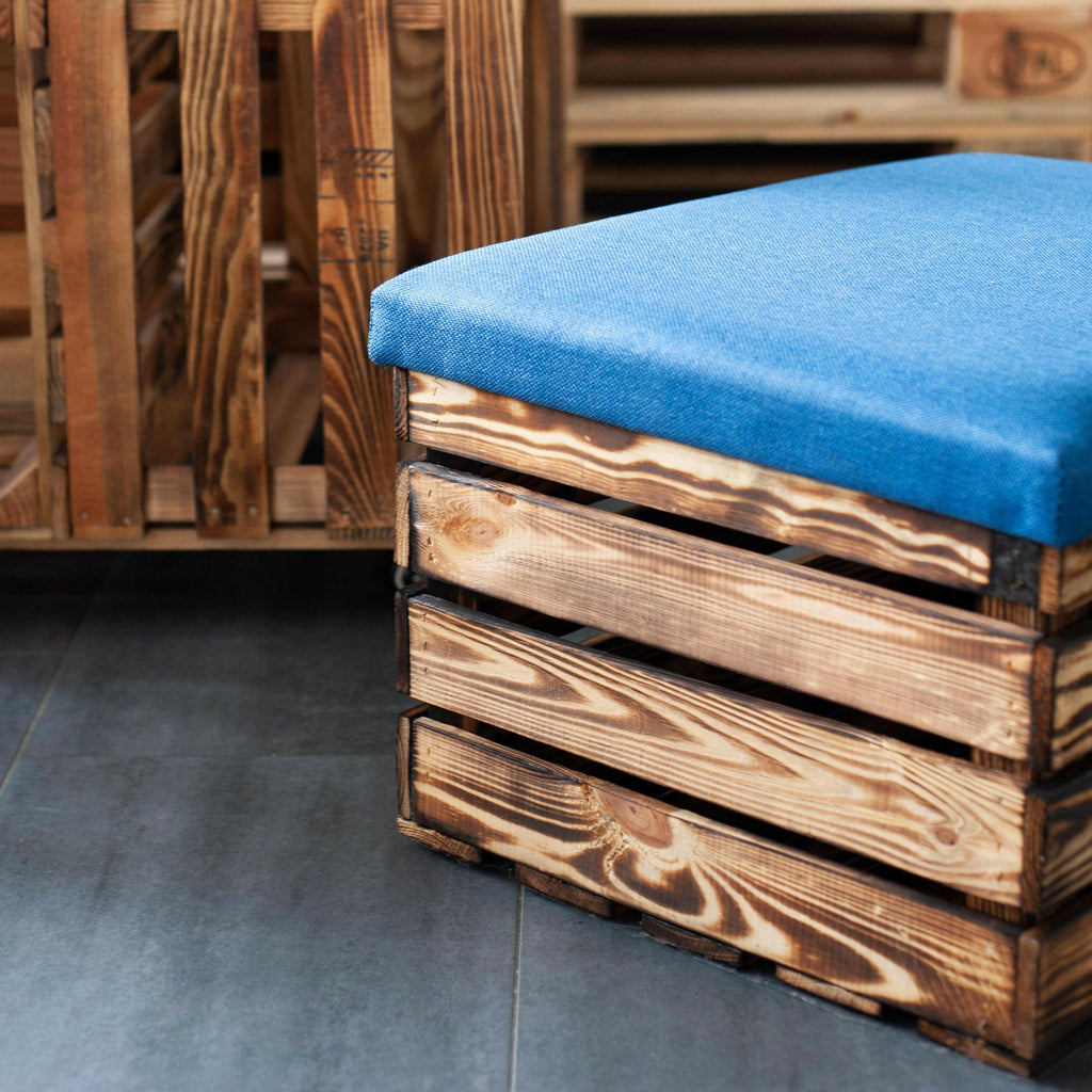 Sitzhocker mit Stauraum - ca. 50x40x30cm, Geflammt - Hocker aus Holz | Sitzbank & Aufbewahrungshocker mit Deckel - Sitzpouf & Fußhocker.