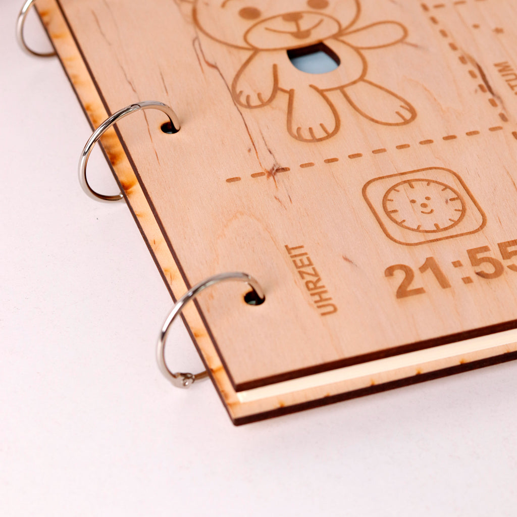 Fotoalbum Baby personalisiert mit Gravur - Gästebuch für Babyparty aus Holz - Teddybär | natur, A4 Format  - Erinnerungsbuch zum Selbstge.