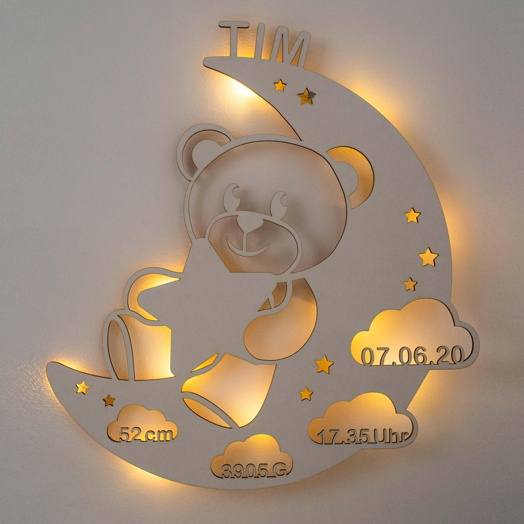 Schlummerlicht Baby mit Namen - Kinder Nachtlicht Personalisiert -  Bär & Mond | LED Holz Lampe.