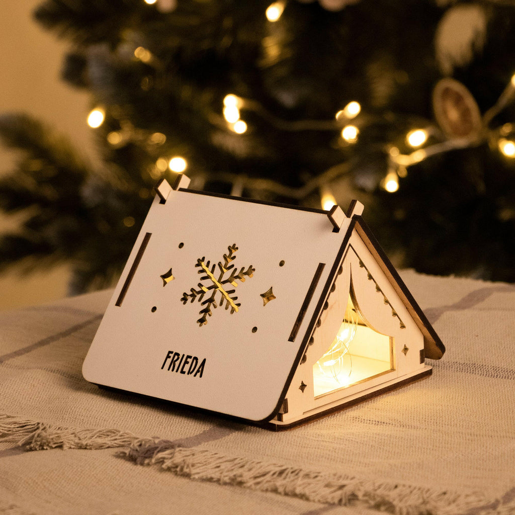 Weihnachtsdeko - Personalisiert - beleuchtetes Holzhäuschen - Größe S - Image 5