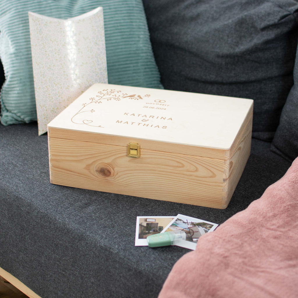 Erinnerungsbox zur Hochzeit - Vogelpärchen - Hochzeitskiste personalisiert mit Gravur - Natur, FSC® - Image 9