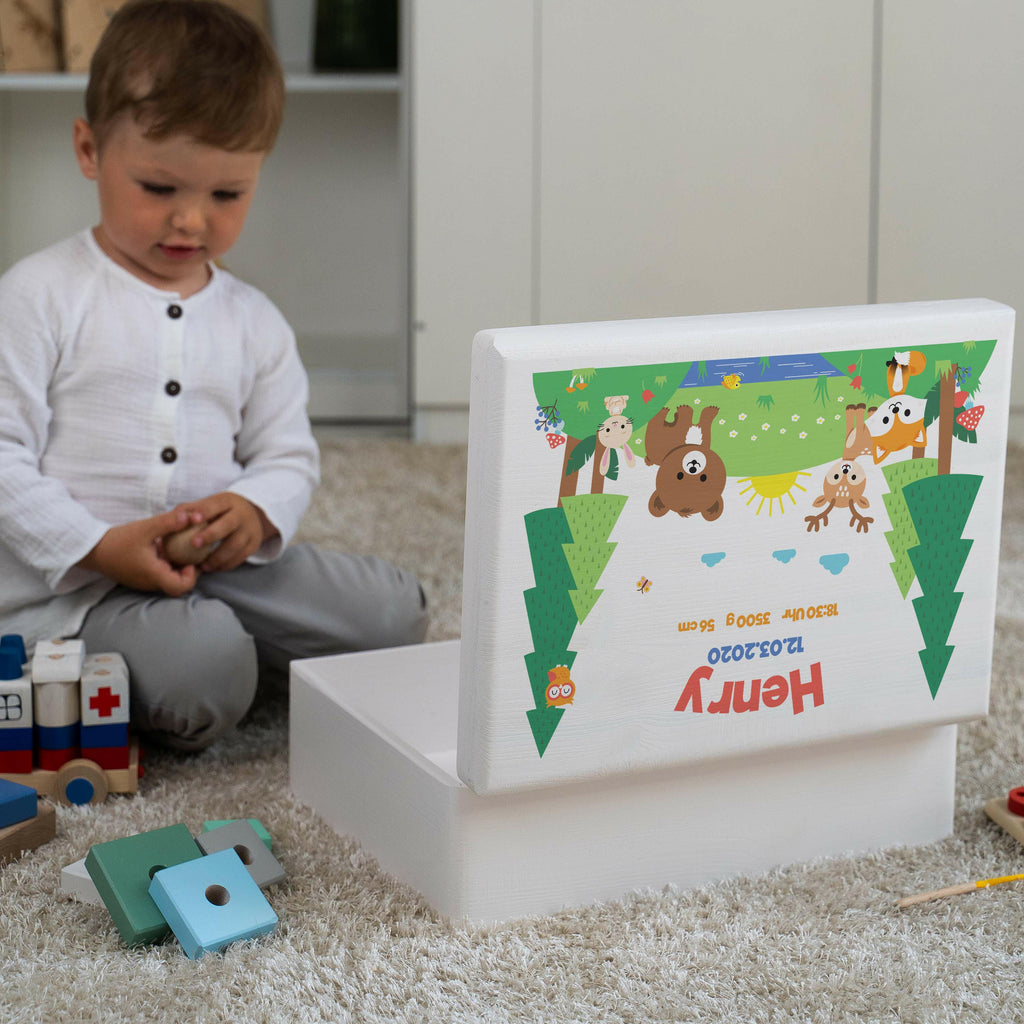 Erinnerungskiste für Baby - Personalisiert - Waldtiere Motiv - Weiß.