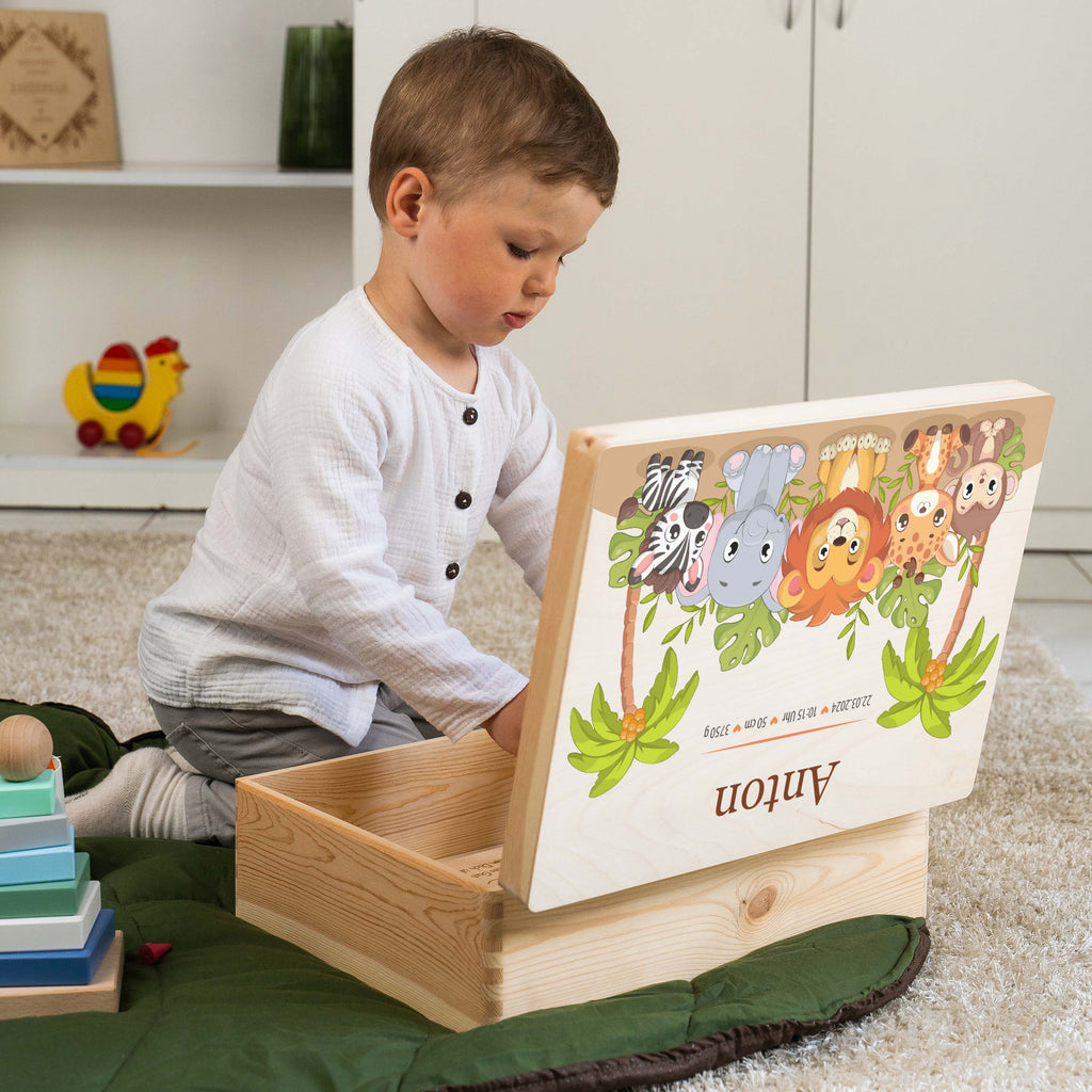 Erinnerungsbox für Baby - Safari - Holzkiste zur Geburt - Natur, FSC® - Image 4