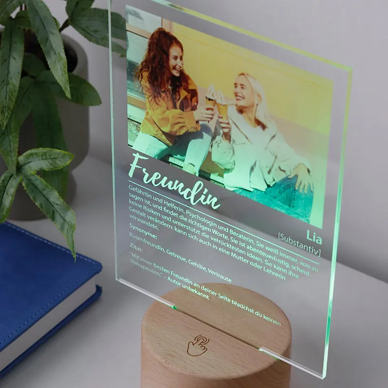Design Glas Bild mit Foto Acrylglas, Drei Holzsockel| Definition Freundin - Image 5