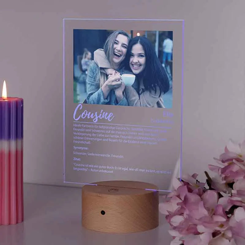 Design Glas Bild mit Foto Acrylglas, Drei Holzsockel | Definition Cousine - Image 1